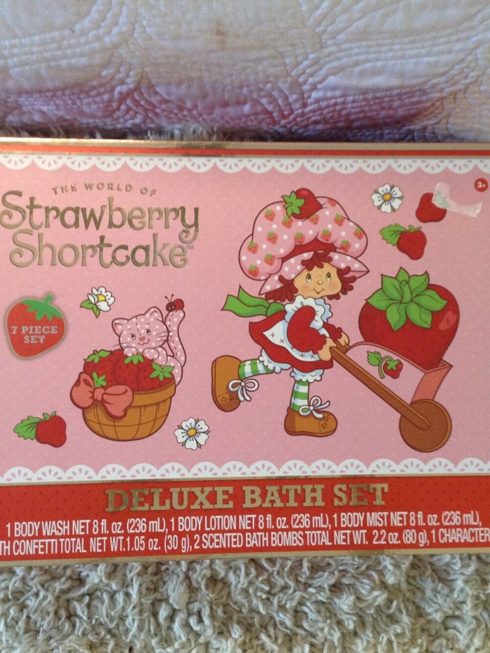 NWOT Strawberry Shortcake Delux Bath  7 Pc Deadstock Kidcore Birthday Bath set
